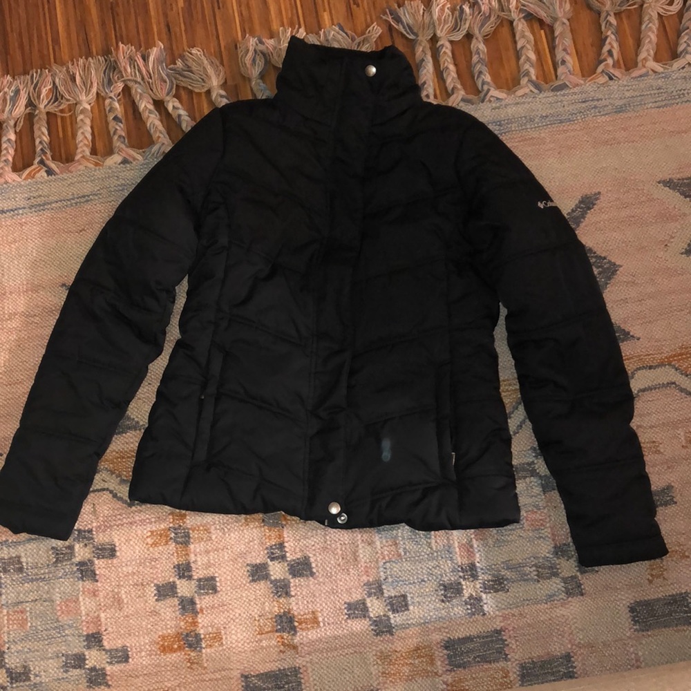 Small black Columbia ski jacket